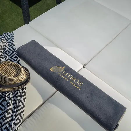 Lithos Luxury Villa *