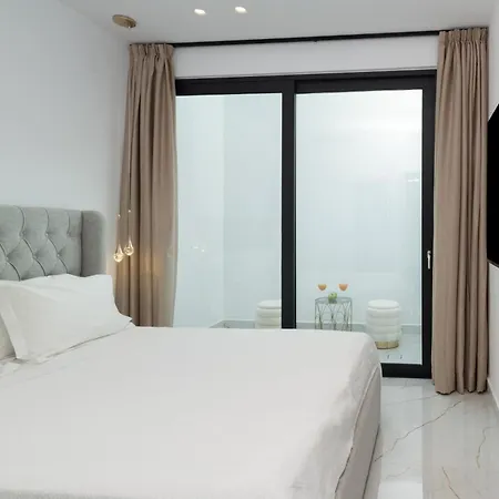 Lithos Luxury וילה הרסוניסוס