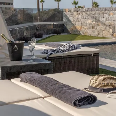 Lithos Luxury * הרסוניסוס
