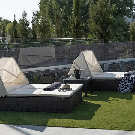 Lithos Luxury *